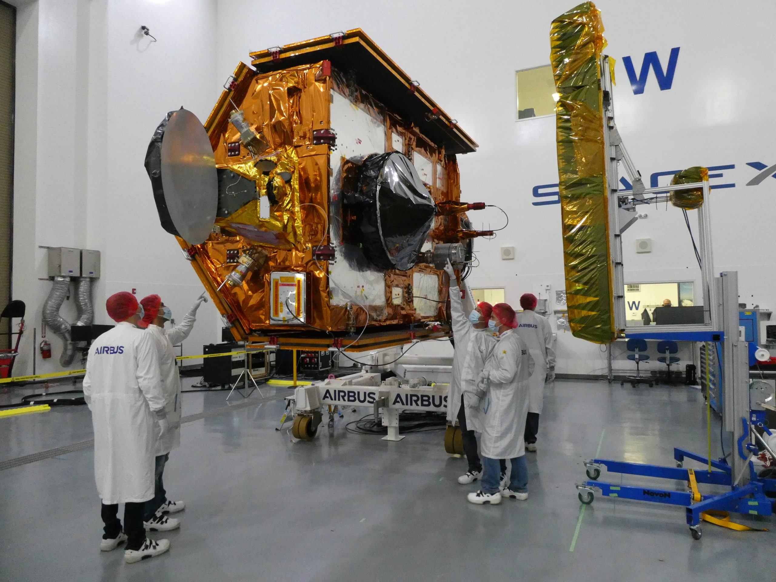 Sentinel-6 Michael Freilich spacecraft processing