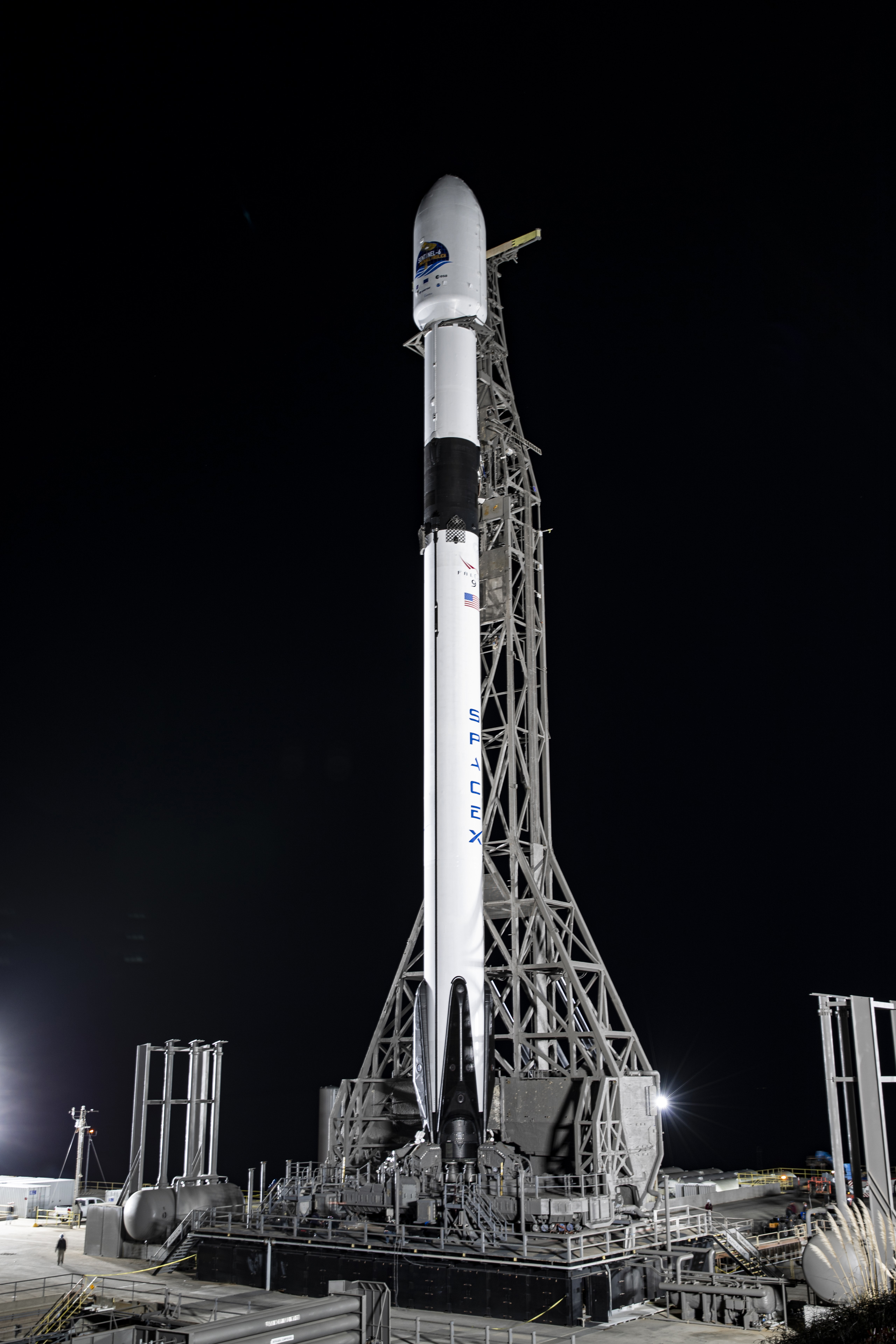 Falcon 9 on pad