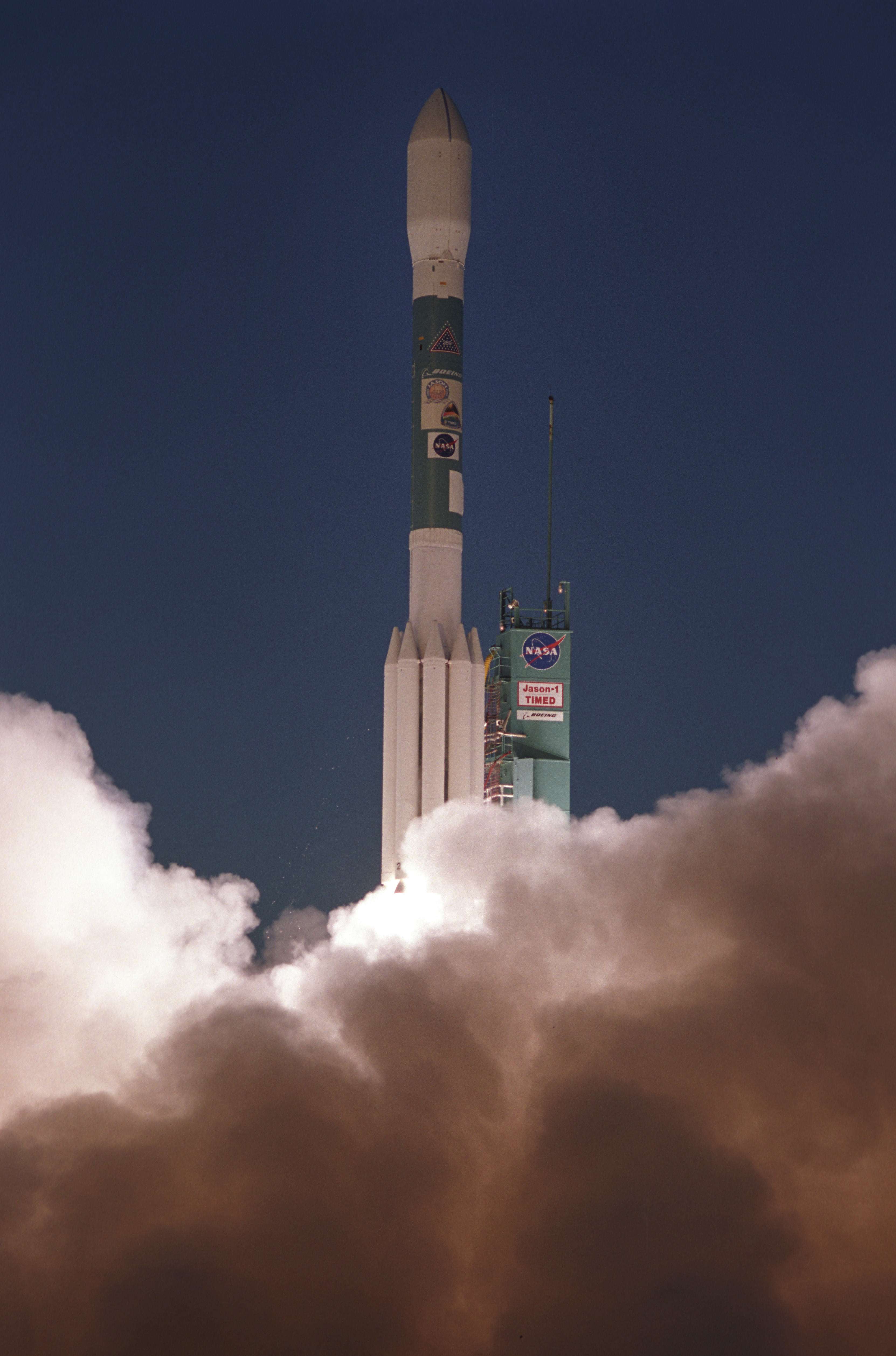 High Resolution Jason-1 launch images